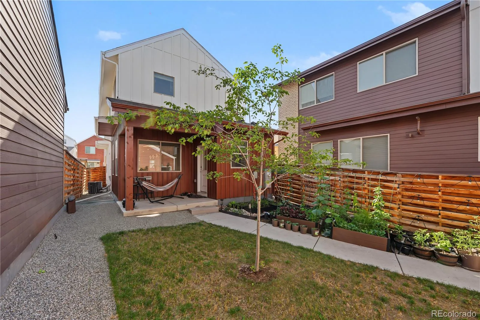 6875 Juniper Lane Arvada CO 80007 | MLS #REC4842821 08192026005737 1600 19