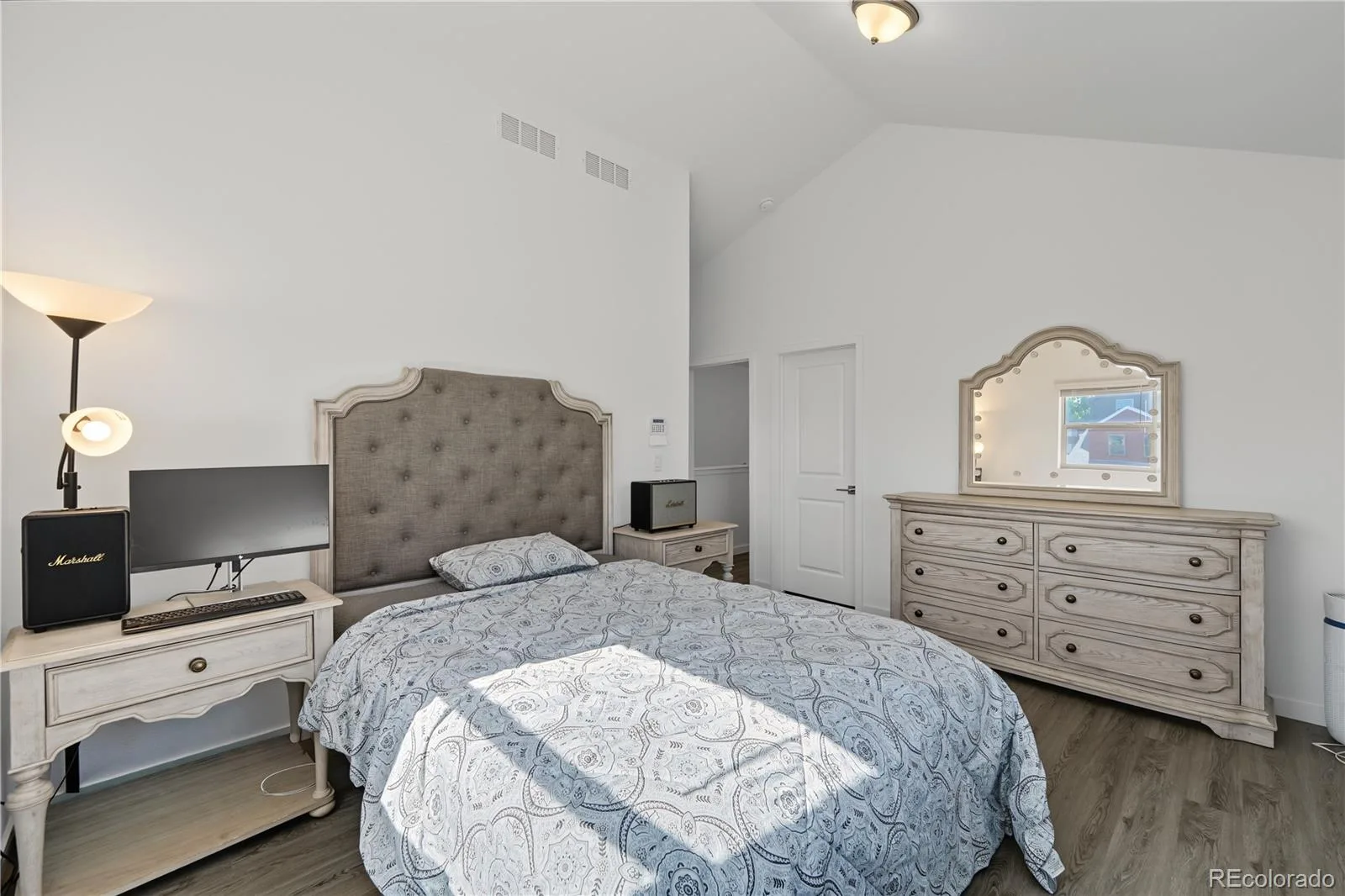 6875 Juniper Lane Arvada CO 80007 | MLS #REC4842821 08192026005737 1600 26