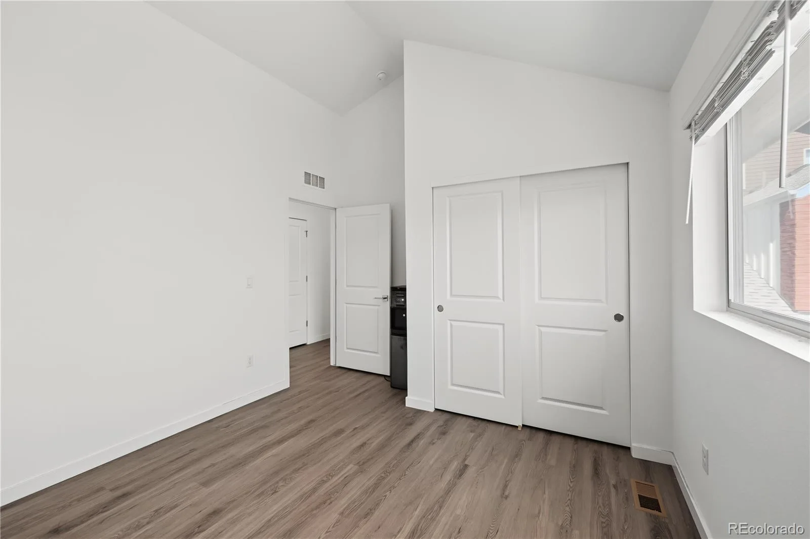 6875 Juniper Lane Arvada CO 80007 | MLS #REC4842821 08192026005737 1600 30