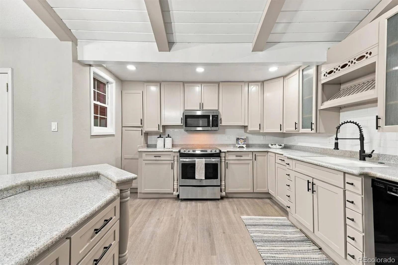575 S Parfet Street Lakewood CO 80226 | MLS #REC4843147 10172026005836 1600 2