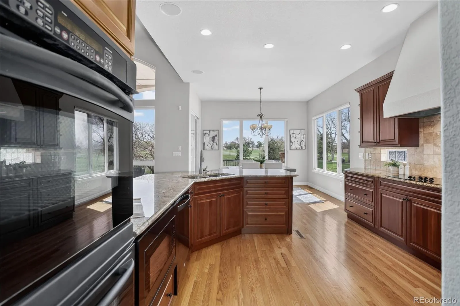 6568 S Blackhawk Way Aurora CO 80016 MLS #REC4849999 04132026184210 1600 16