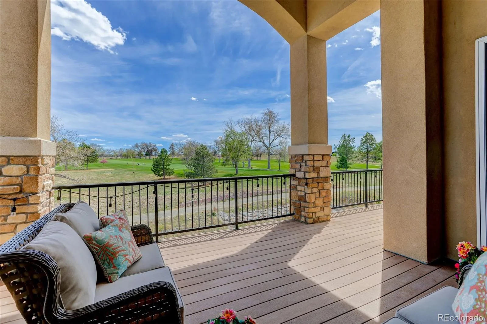 6568 S Blackhawk Way Aurora CO 80016 MLS #REC4849999 04132026184210 1600 20