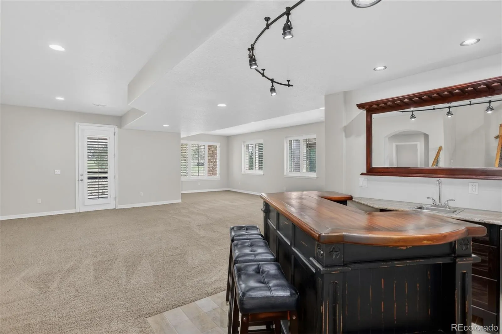 6568 S Blackhawk Way Aurora CO 80016 MLS #REC4849999 04132026184210 1600 32