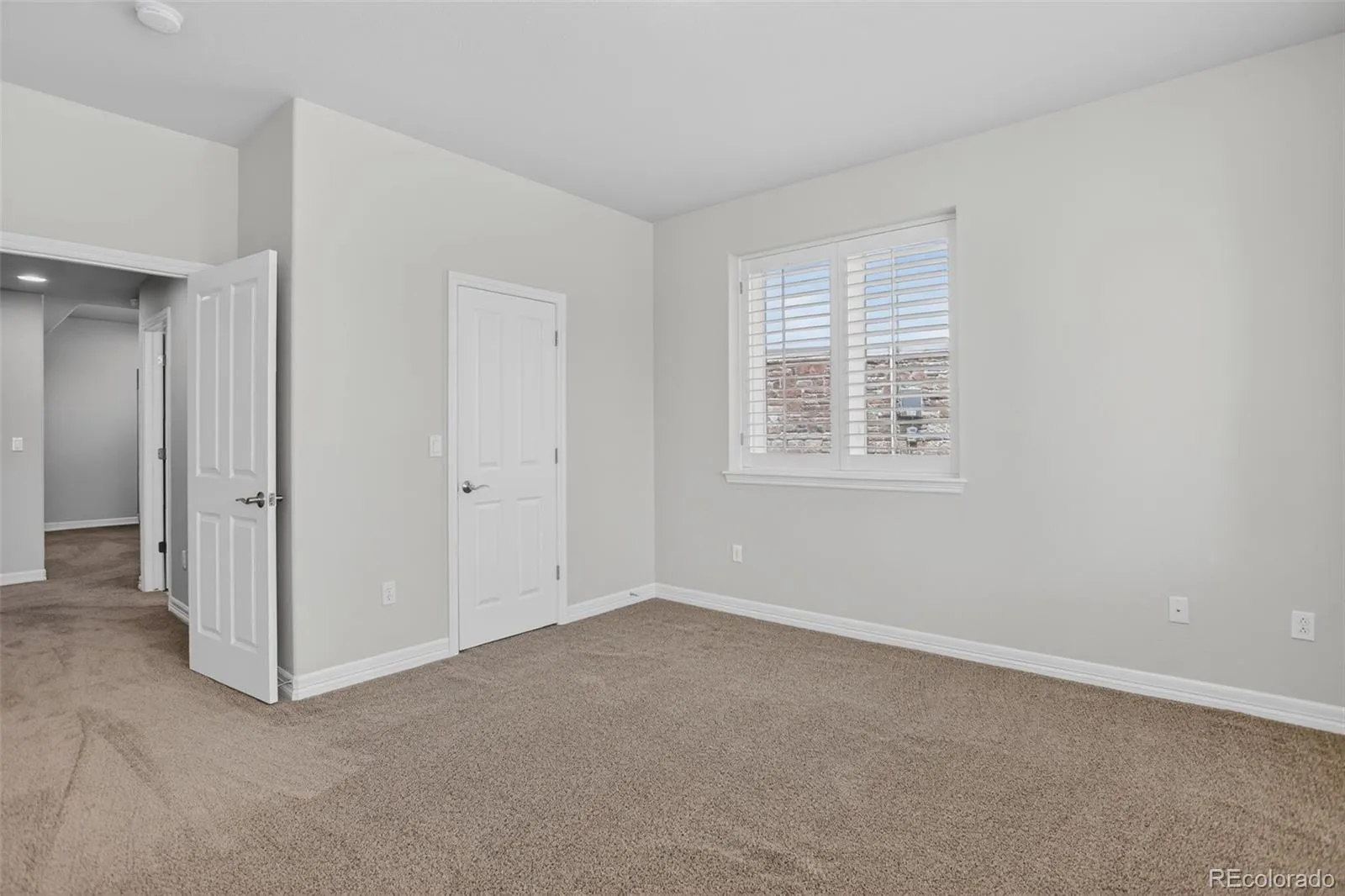 6568 S Blackhawk Way Aurora CO 80016 MLS #REC4849999 04132026184210 1600 36
