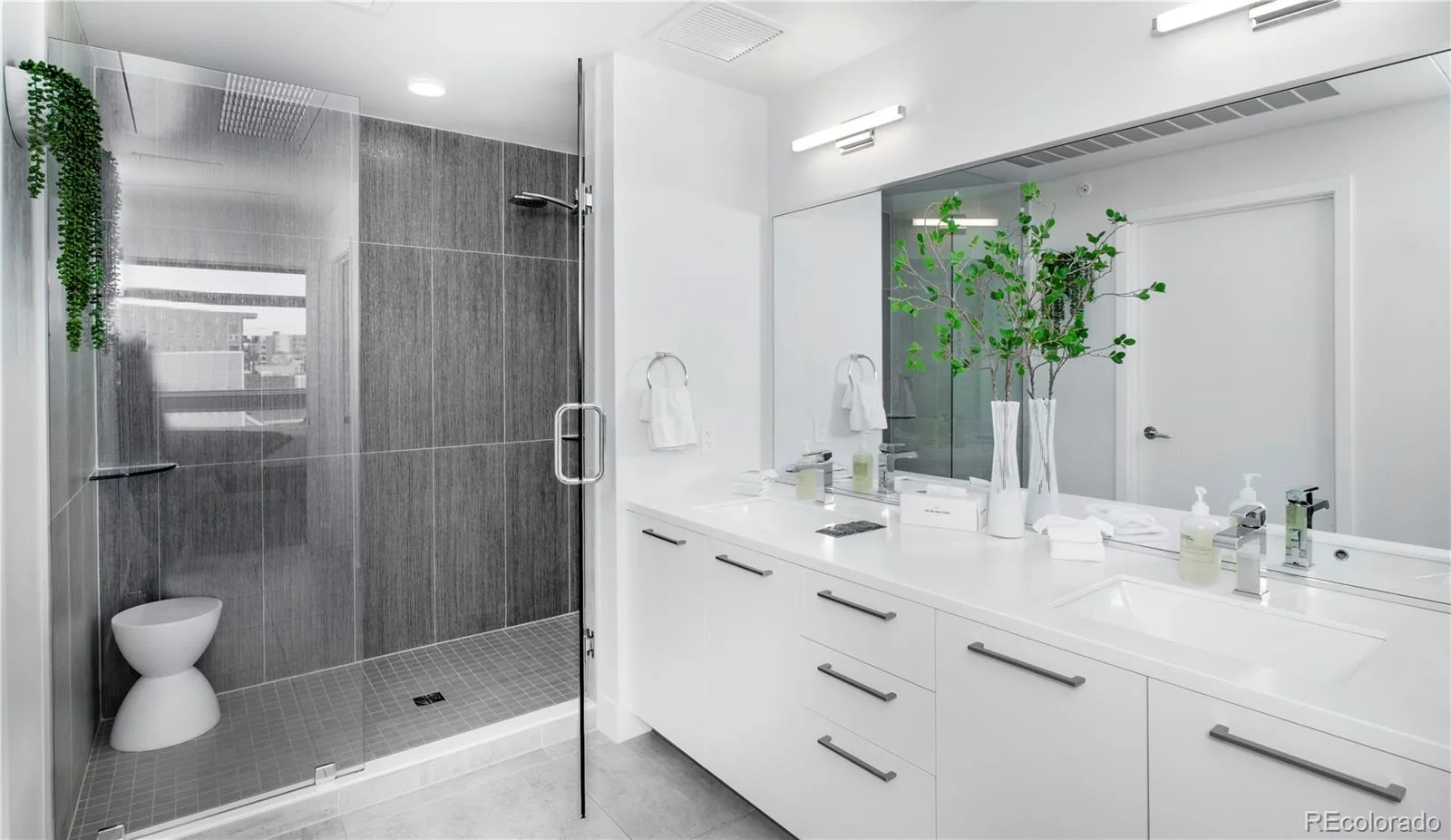 2880 N Zuni Street #303 Denver CO 80211 MLS #REC4851793 06102026201919 1600 42