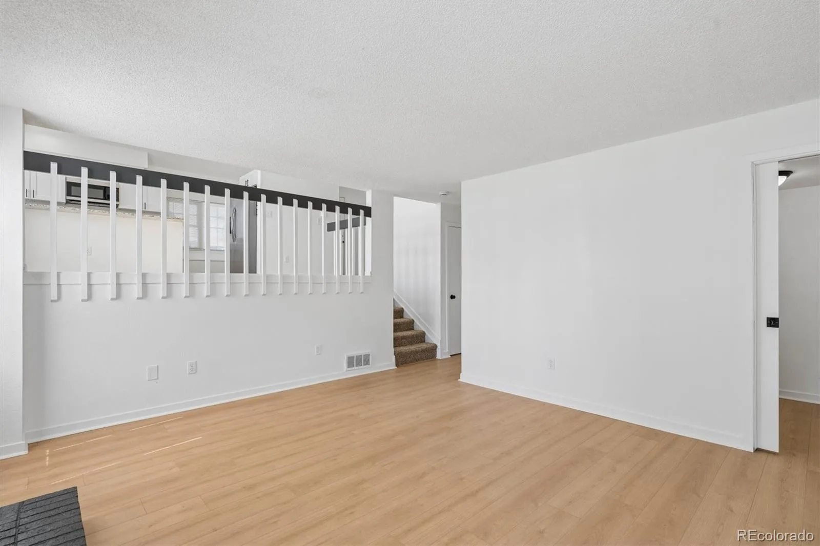 1156 S Rifle Circle Aurora CO 80017 | MLS #REC4852315 07232026073421 1600 14
