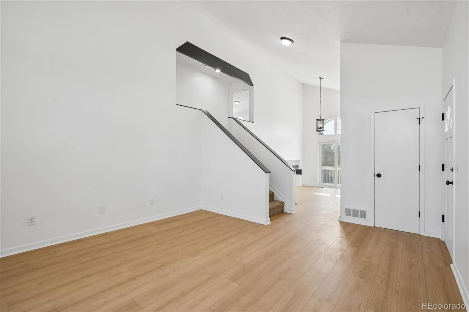1156 S Rifle Circle Aurora CO 80017 | MLS #REC4852315 07232026073421 1600 16