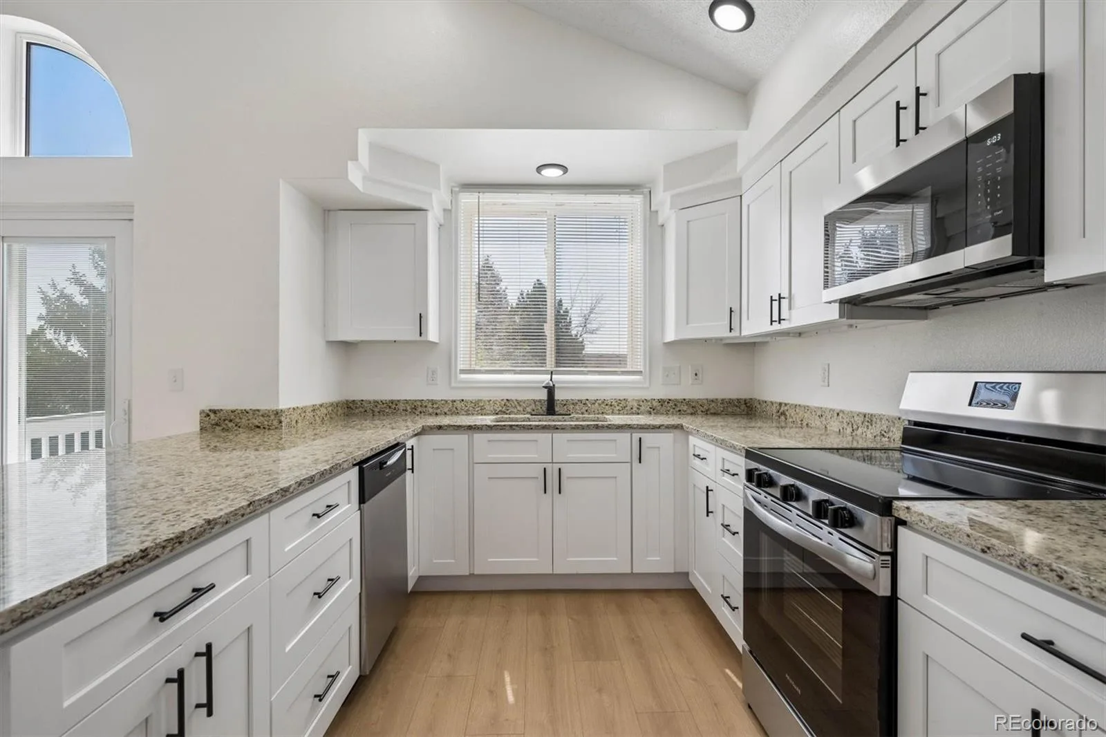 1156 S Rifle Circle Aurora CO 80017 | MLS #REC4852315 07232026073421 1600 9