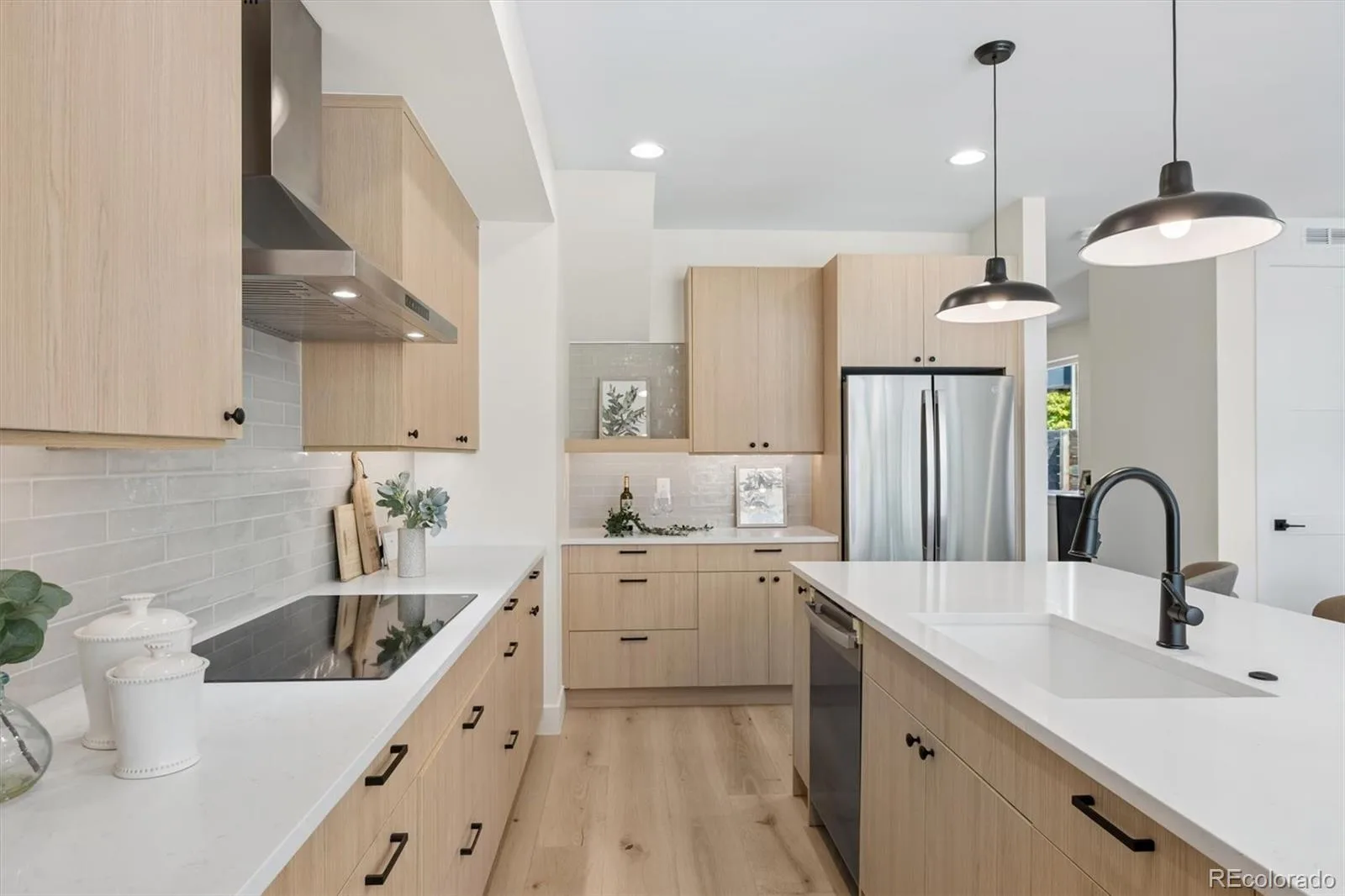 3040 W 27th Avenue Denver CO 80211 | MLS #REC4853572 10092026214326 1600 3