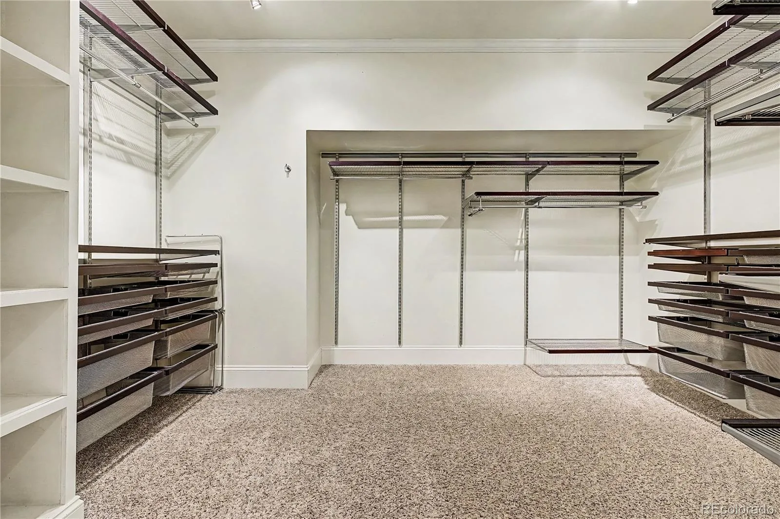 579 N Madison Street Denver CO 80206 MLS #REC4853590 06032026224400 1600 28