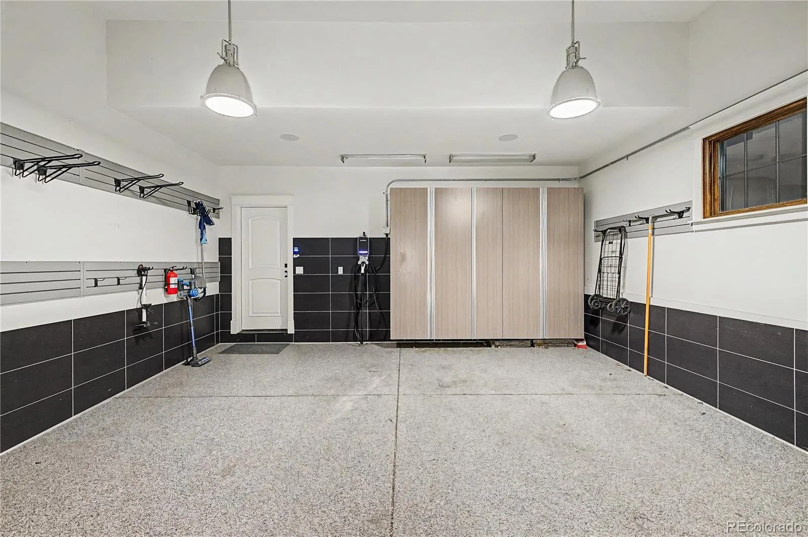 579 N Madison Street Denver CO 80206 MLS #REC4853590 06032026224400 1600 44