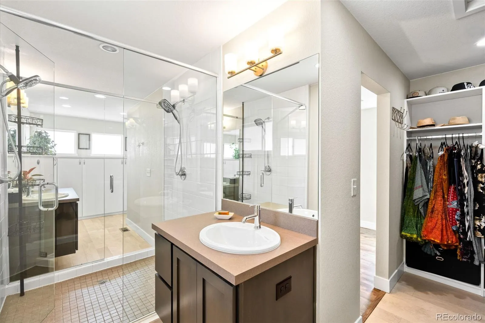 6707 Mariposa Court Denver CO 80221 MLS #REC4854496 04292026220148 1600 21