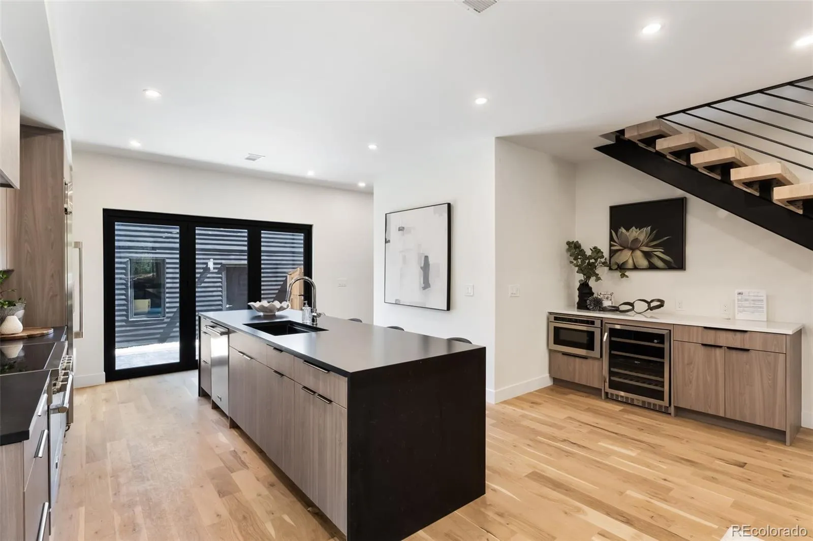 04212026084722 1600 12