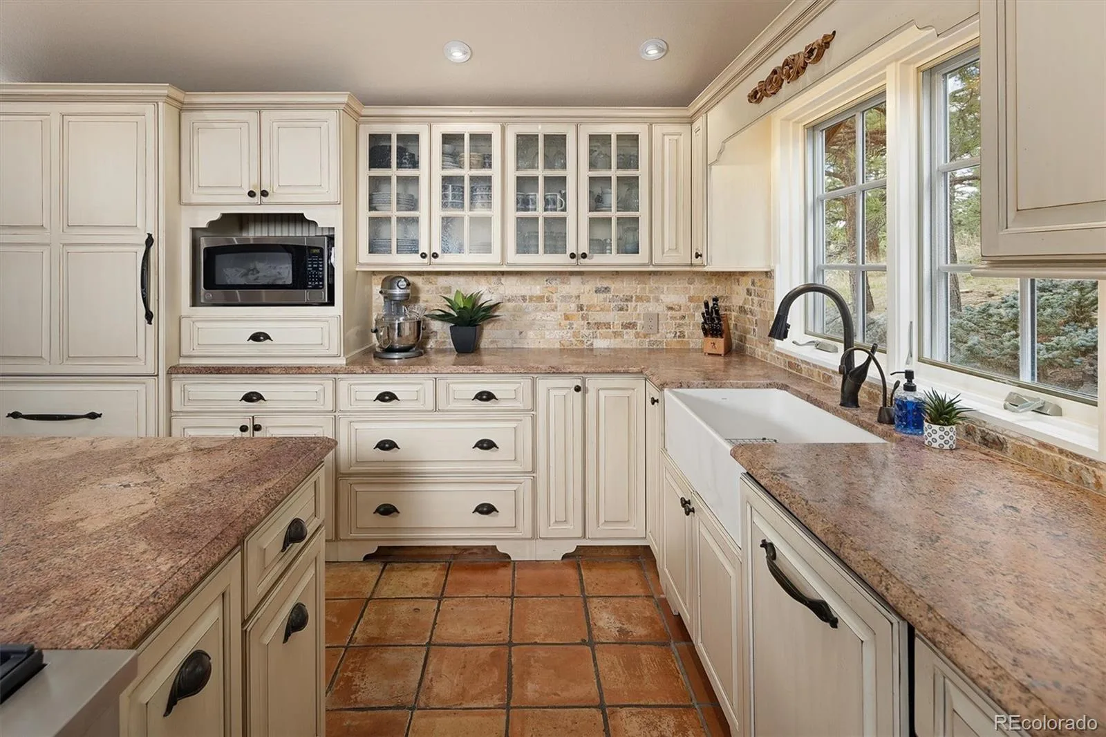 1952 Montane Drive Golden CO 80401 | MLS #REC4857550 08122026193516 1600 10