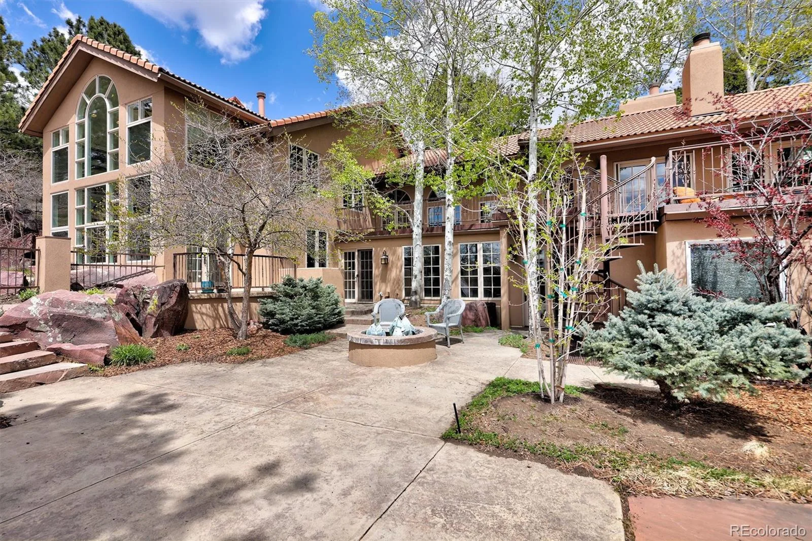 1952 Montane Drive Golden CO 80401 | MLS #REC4857550 08122026193516 1600 15