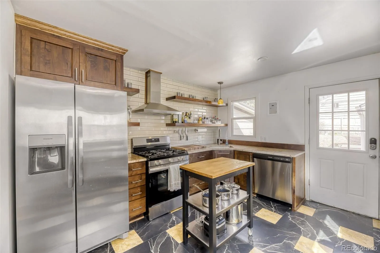 04112026004202 1600 3