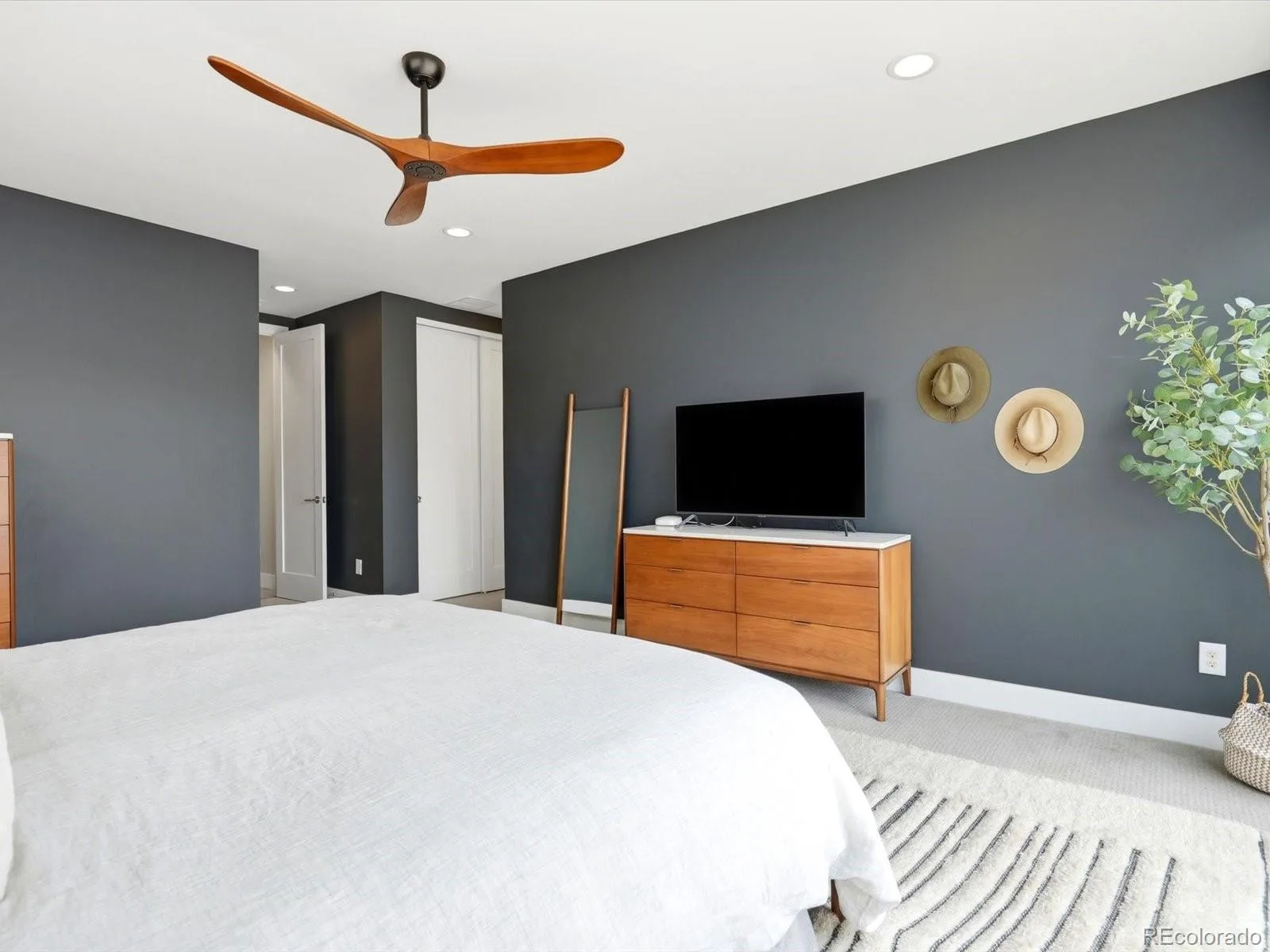 3424 W 18th Avenue Denver CO 80204 MLS #REC4859327 06172026233637 1600 26