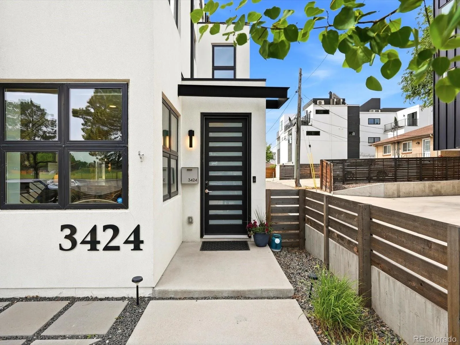 3424 W 18th Avenue Denver CO 80204 MLS #REC4859327 06172026233637 1600 3