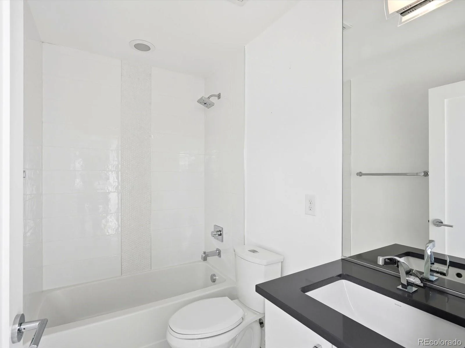 3424 W 18th Avenue Denver CO 80204 MLS #REC4859327 06172026233637 1600 39