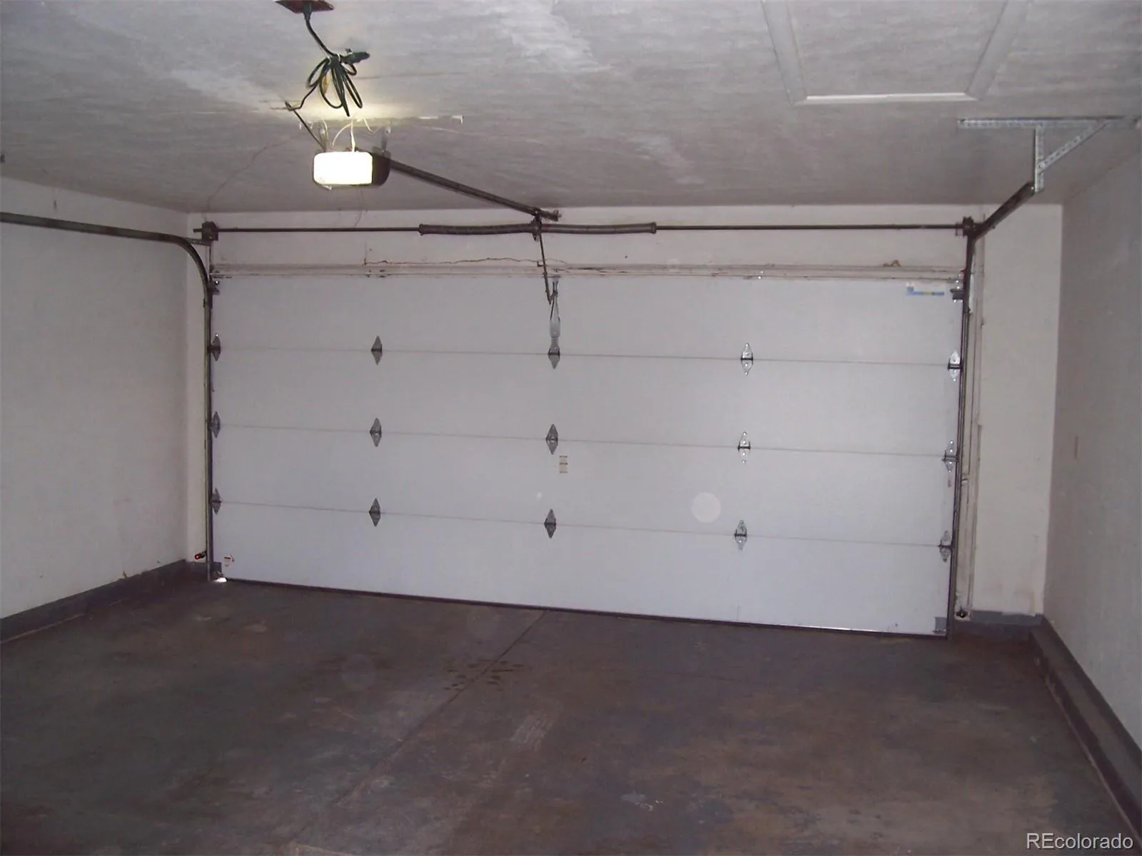 04102026195513 1600 24