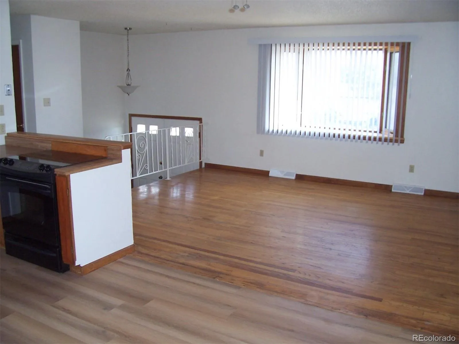 04102026195513 1600 6