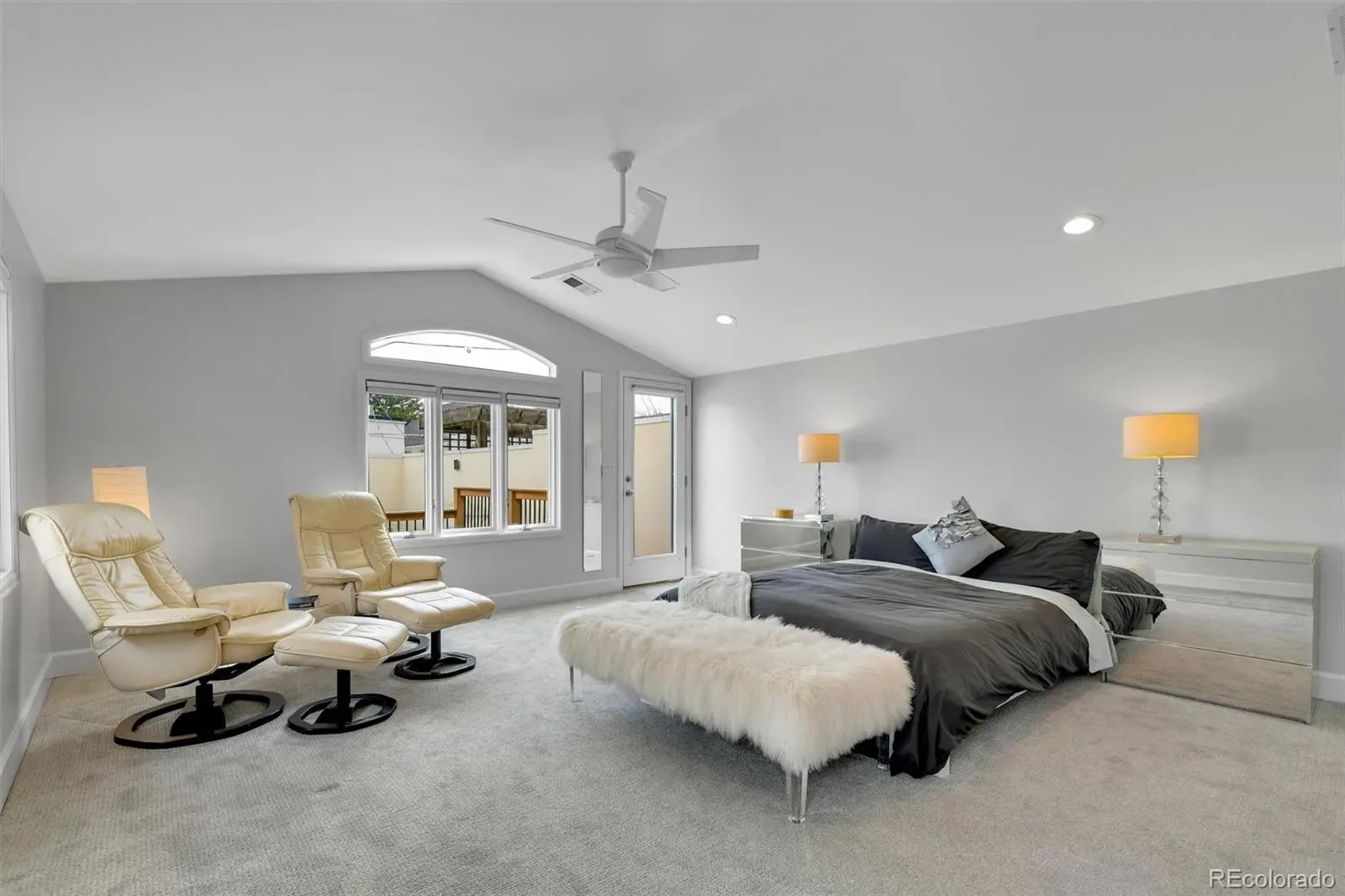 03272026032011 1600 15