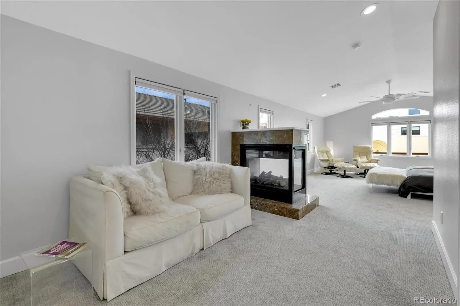 03272026032011 1600 16