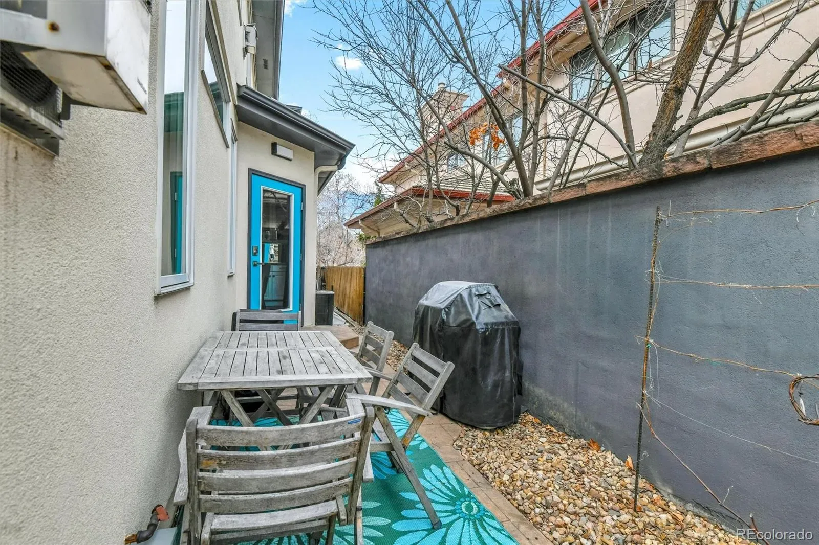 03272026032011 1600 26