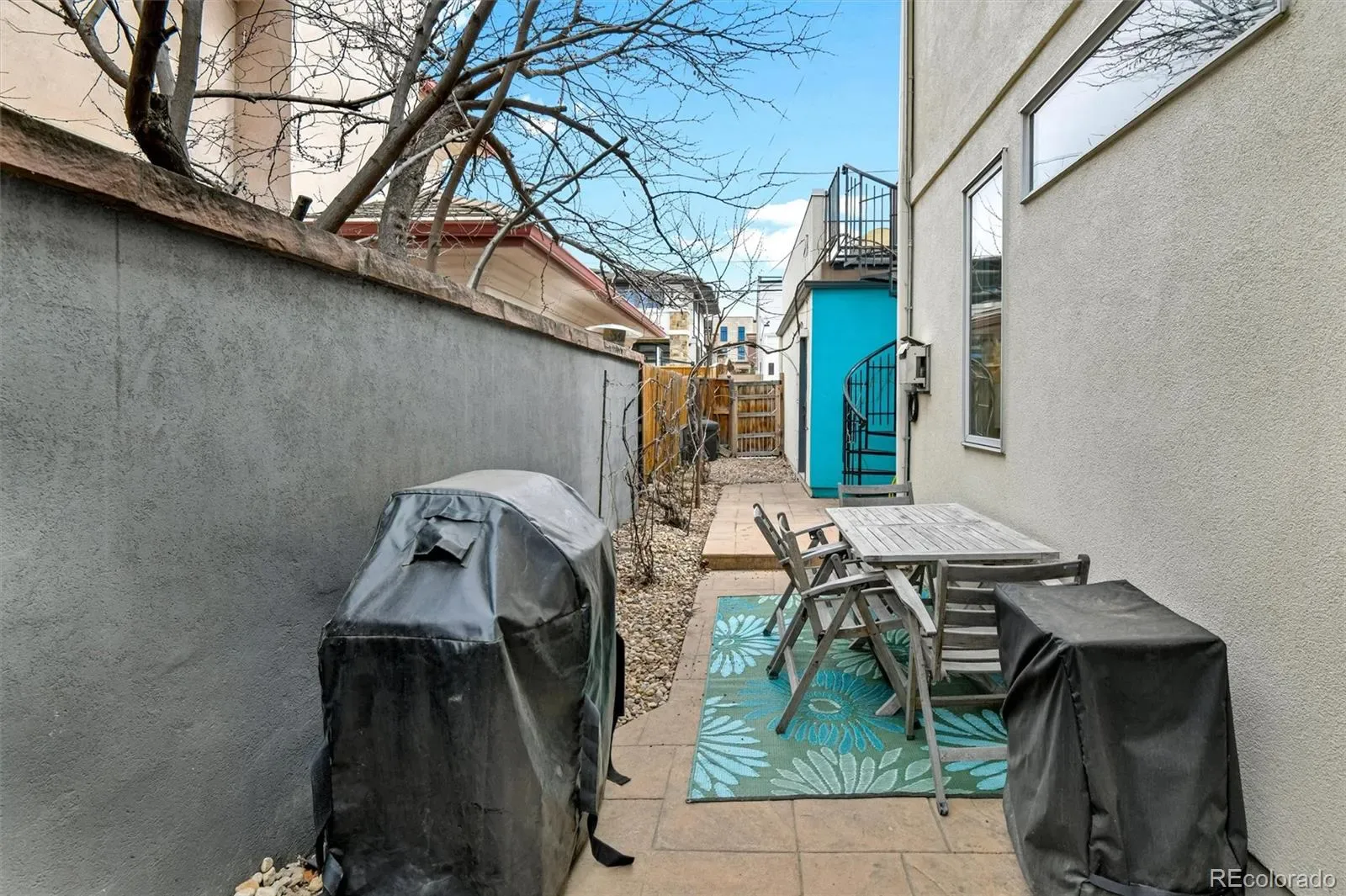 03272026032011 1600 27