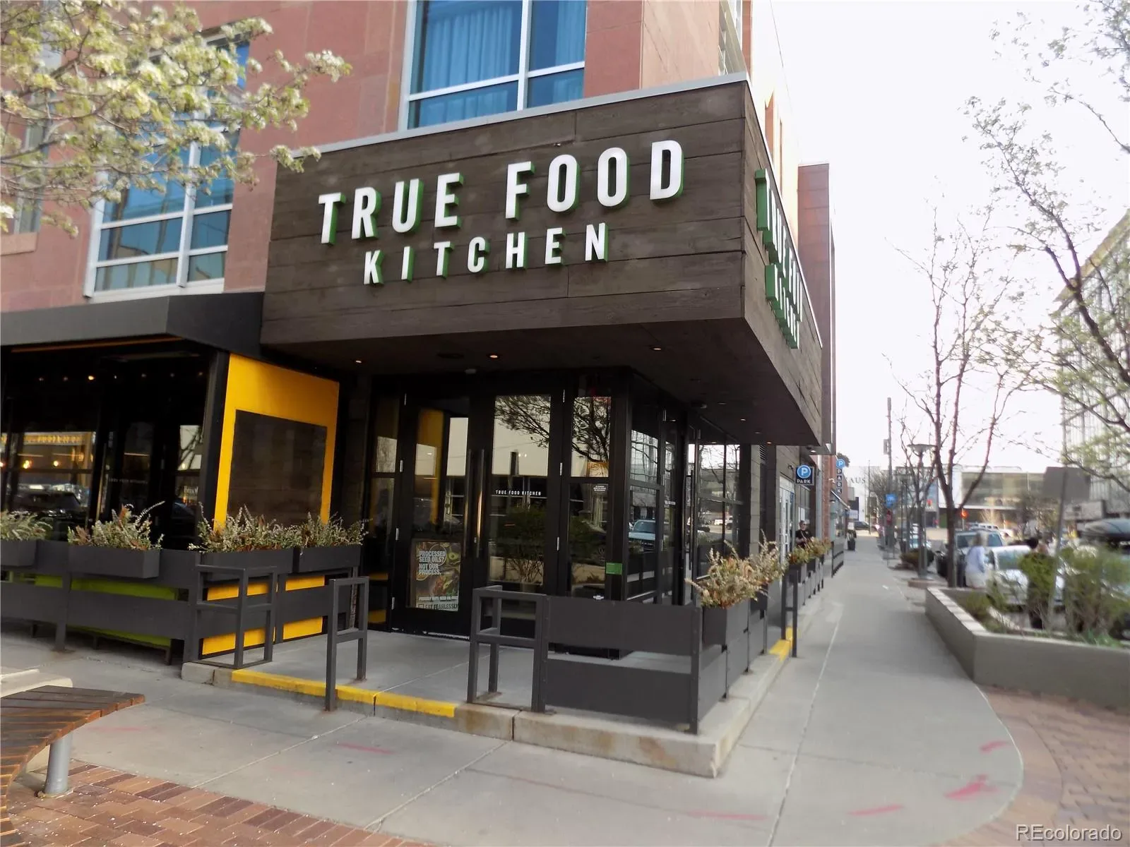 03272026032011 1600 43