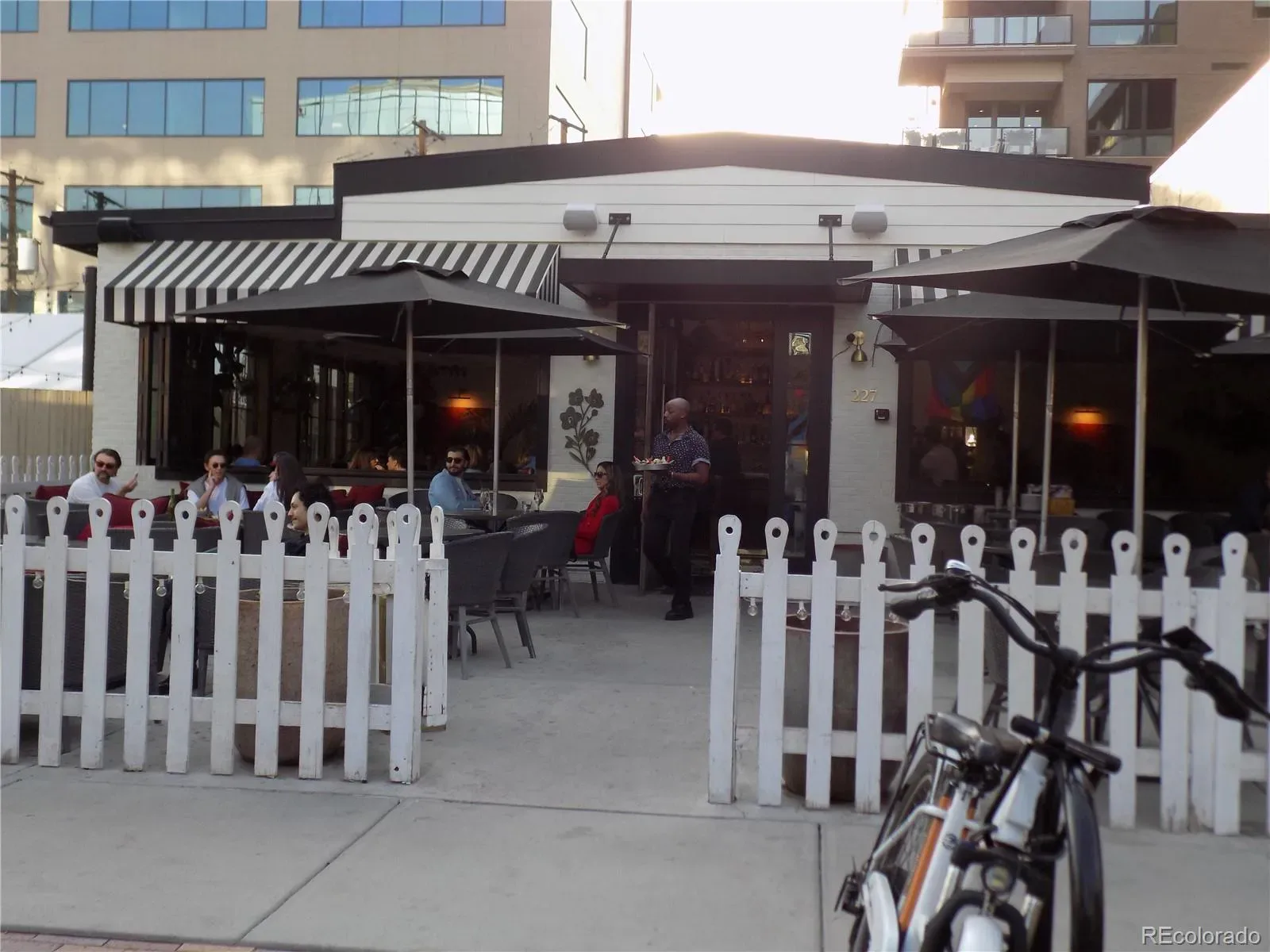 03272026032011 1600 44