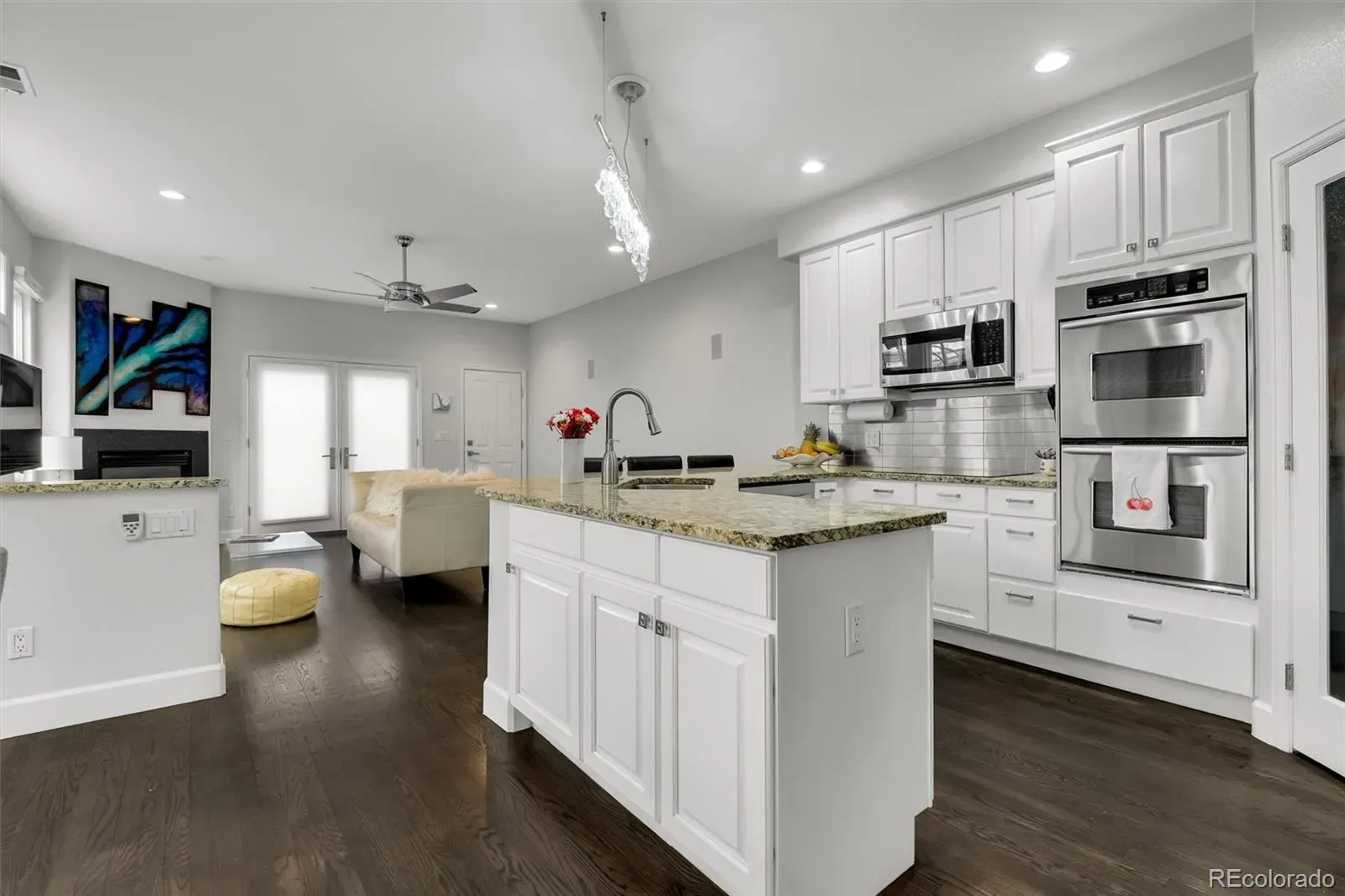 03272026032011 1600 9