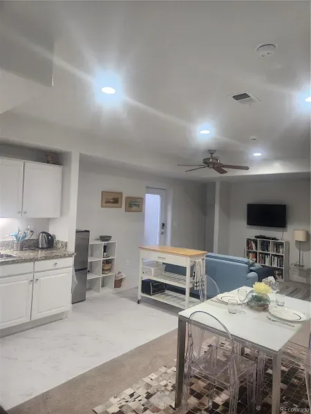 03272026032011 800 38