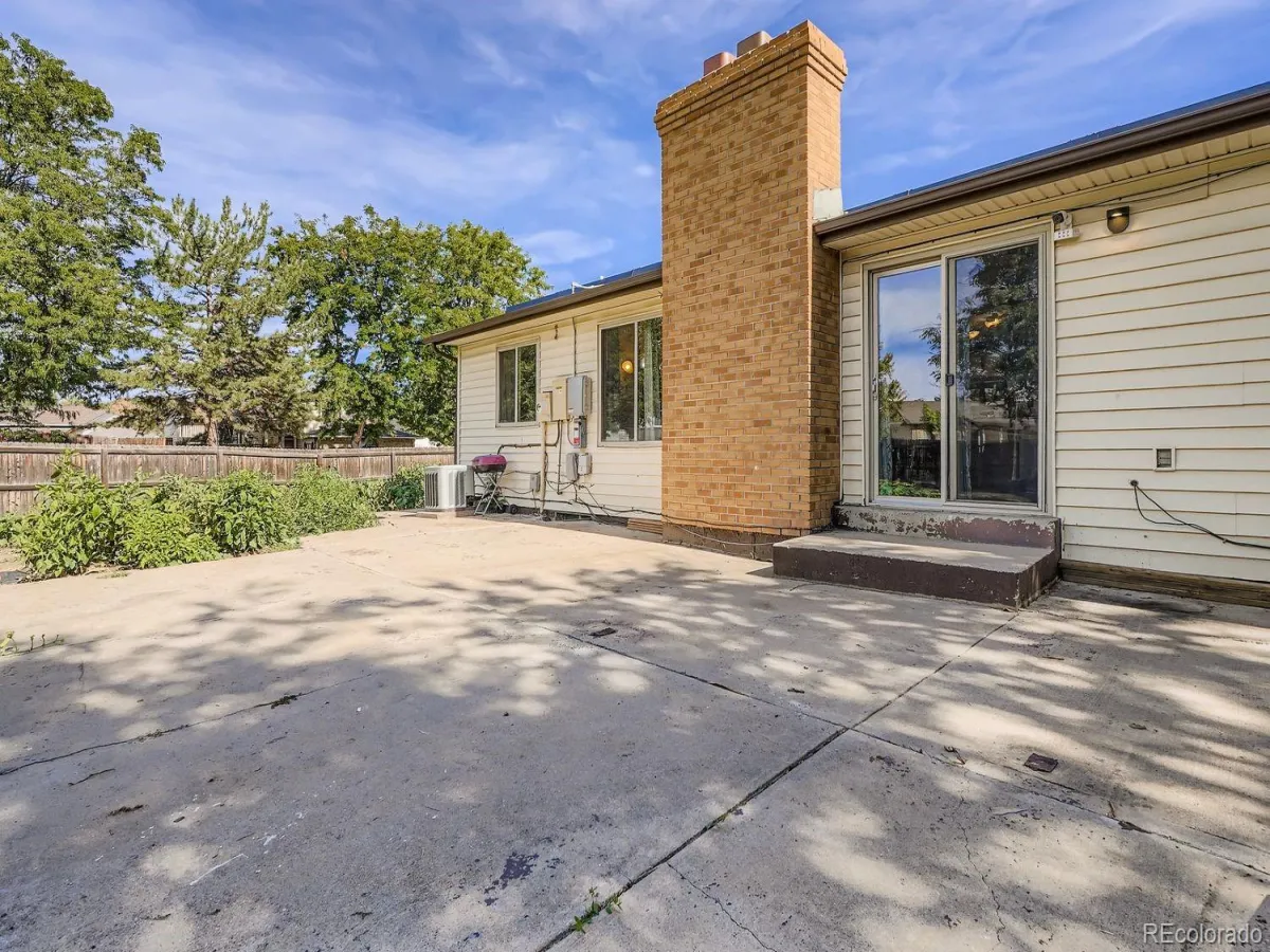 1067 S Joplin Way Aurora CO 80017 MLS #REC4866232 04292026093531 1200 19