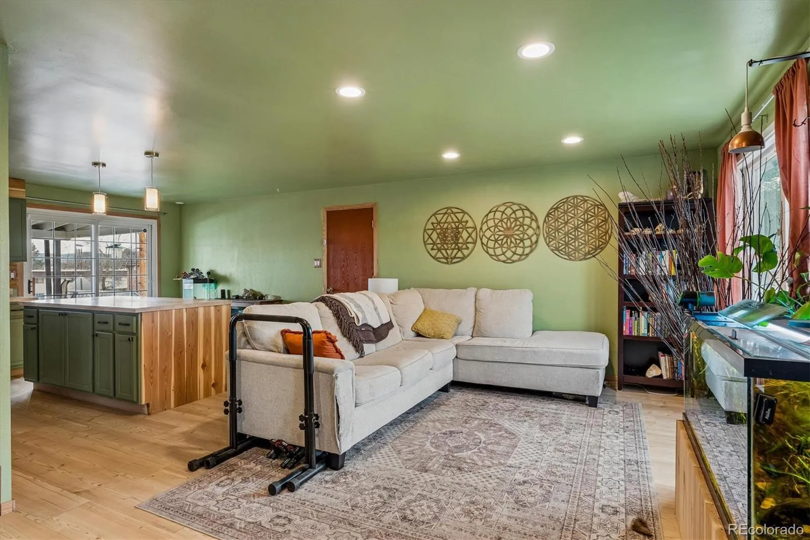 04162026202116 1600 1