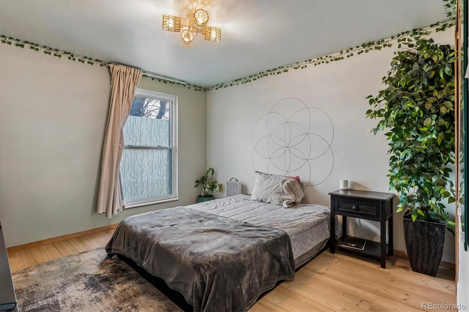 04162026202116 1600 9