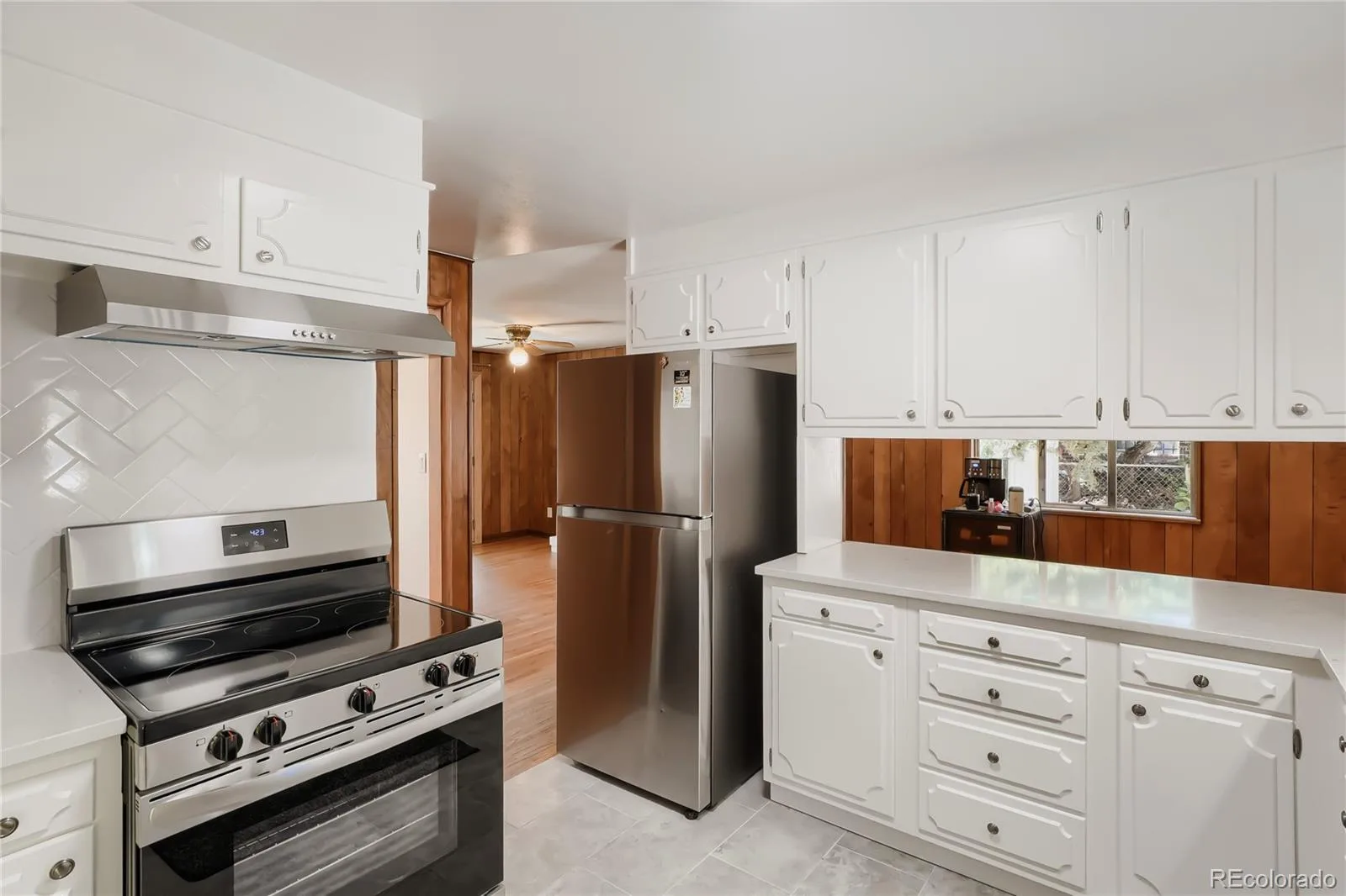2719 S Kendall Way Denver CO 80227 MLS #REC4873111 06132026033903 1600 10