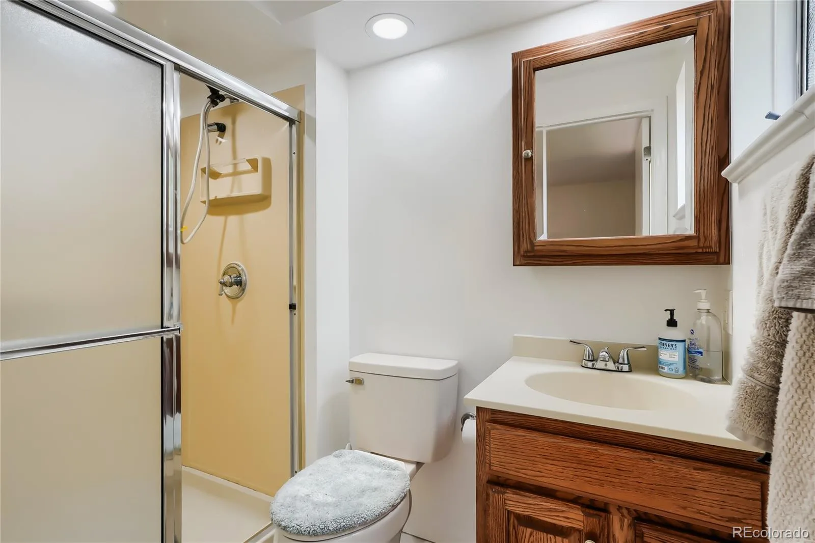 2719 S Kendall Way Denver CO 80227 MLS #REC4873111 06132026033903 1600 17