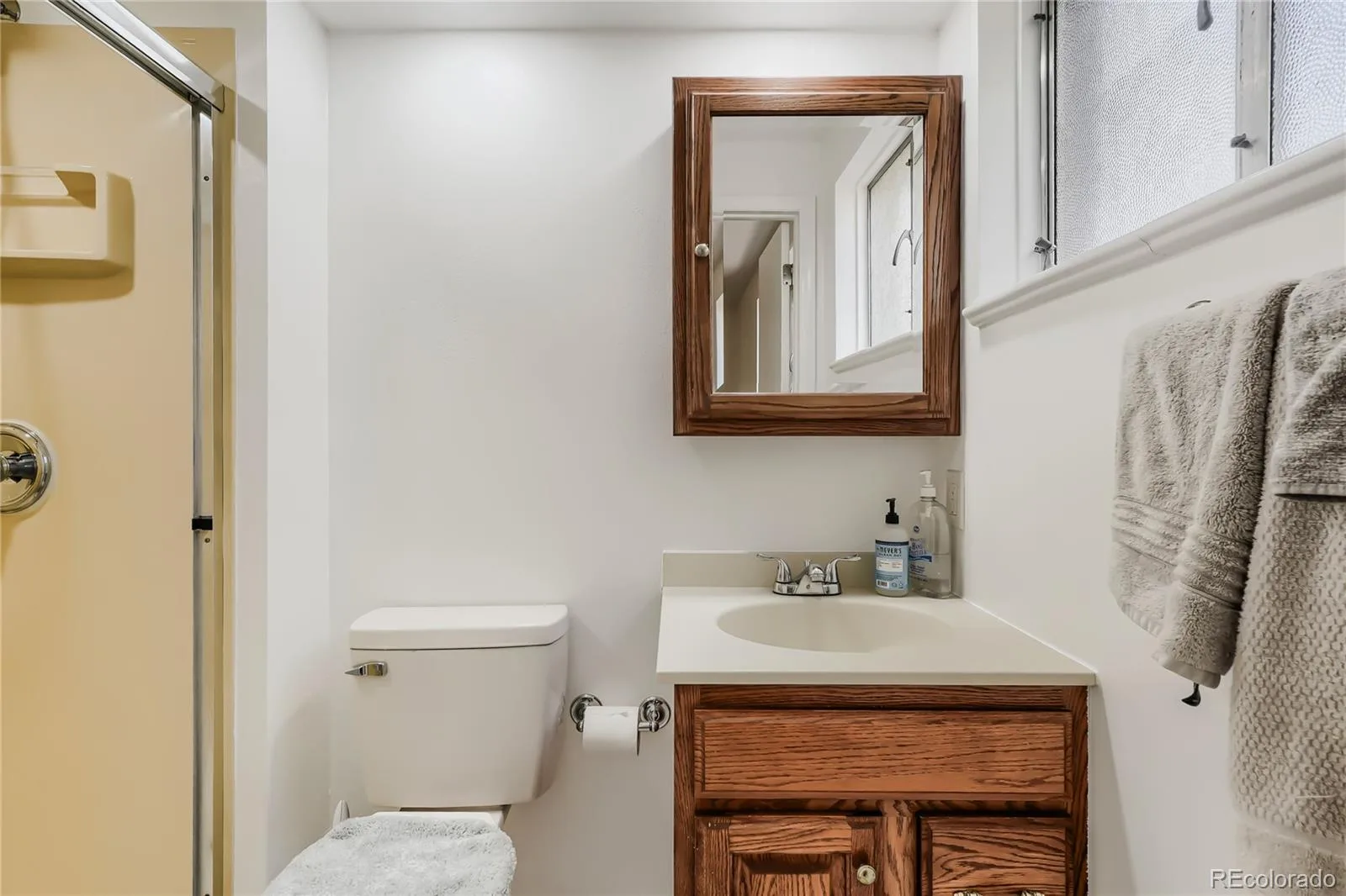 2719 S Kendall Way Denver CO 80227 MLS #REC4873111 06132026033903 1600 18