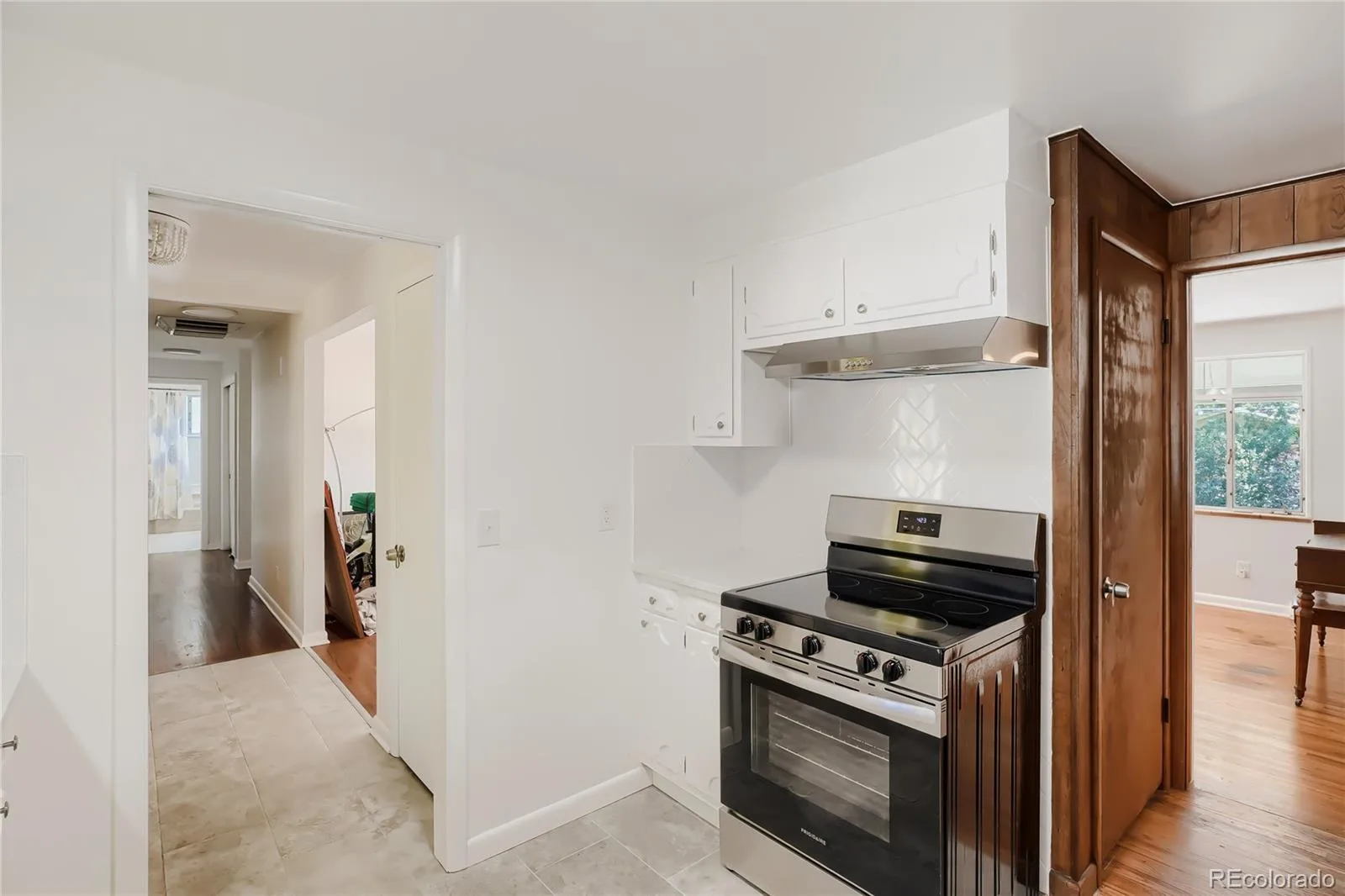 2719 S Kendall Way Denver CO 80227 MLS #REC4873111 06132026033903 1600 9