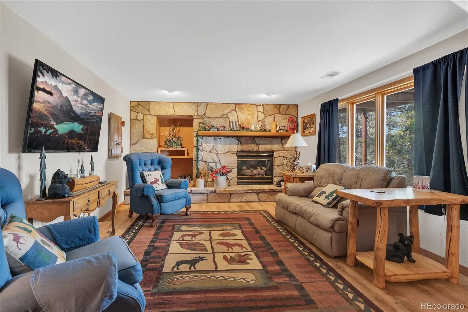 915 N Bluff Drive Franktown CO 80116 | MLS #REC4878970 08062026164416 1600 26