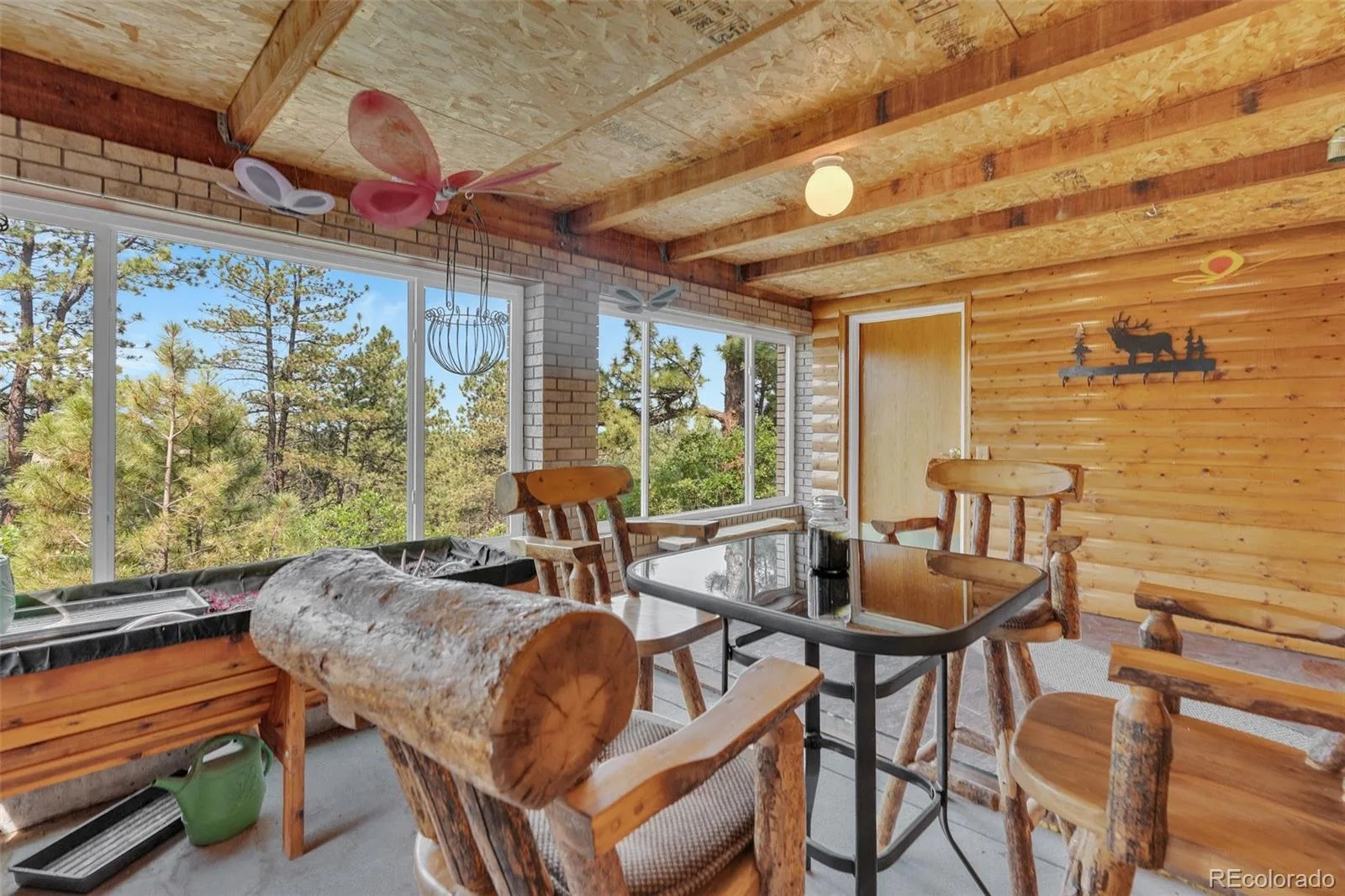 915 N Bluff Drive Franktown CO 80116 | MLS #REC4878970 08062026164416 1600 33