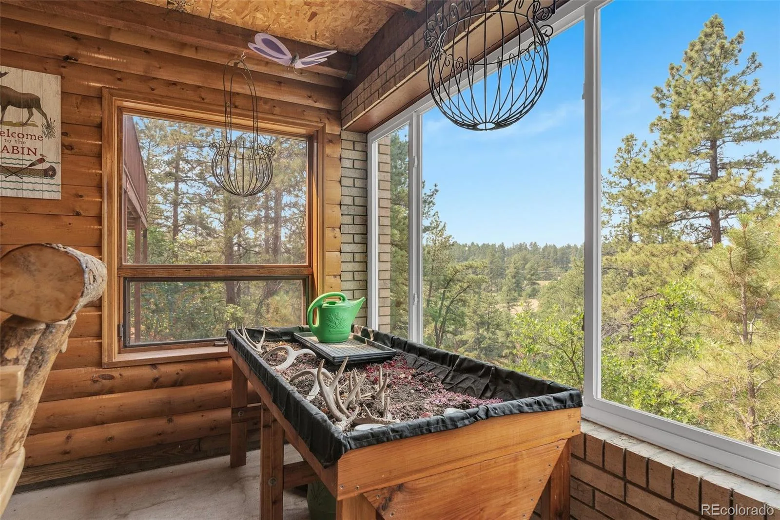 915 N Bluff Drive Franktown CO 80116 | MLS #REC4878970 08062026164416 1600 34