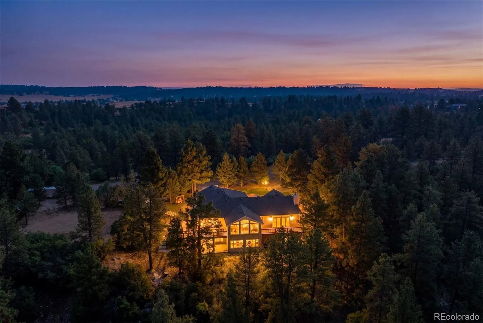 915 N Bluff Drive Franktown CO 80116 | MLS #REC4878970 08062026164416 1600 35