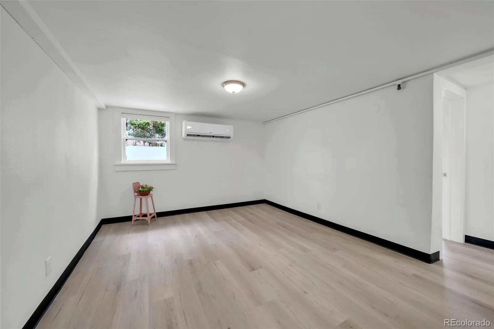 200 S Newland Street Denver CO 80226 | MLS #REC4879771 08182026223714 1600 23