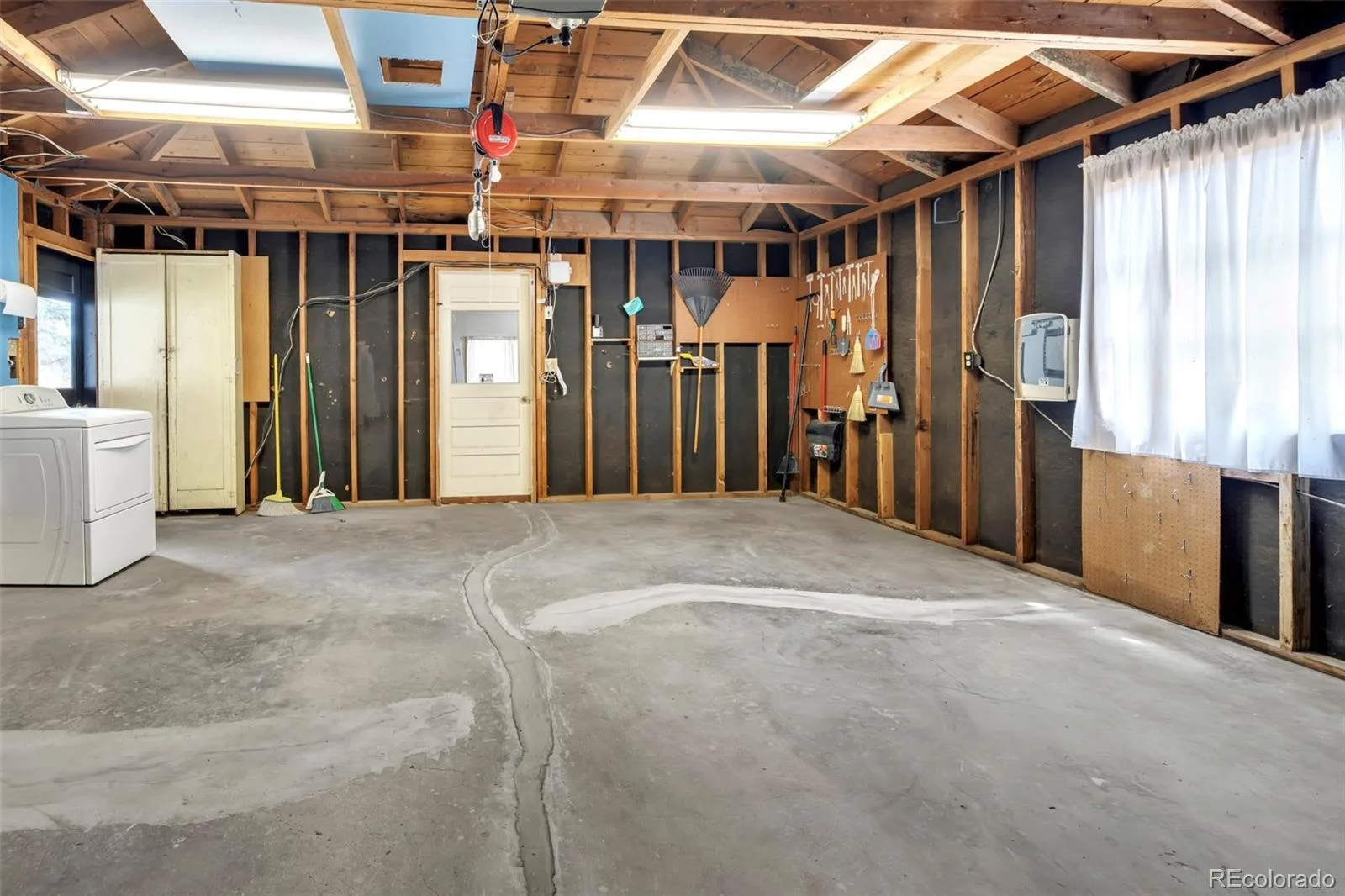 200 S Newland Street Denver CO 80226 | MLS #REC4879771 08182026223714 1600 27