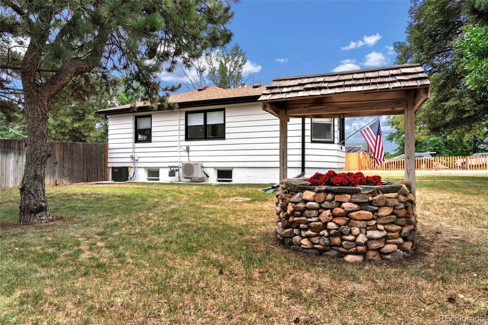 200 S Newland Street Denver CO 80226 | MLS #REC4879771 08182026223714 1600 3