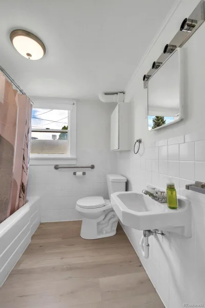 200 S Newland Street Denver CO 80226 | MLS #REC4879771 08182026223714 800 25