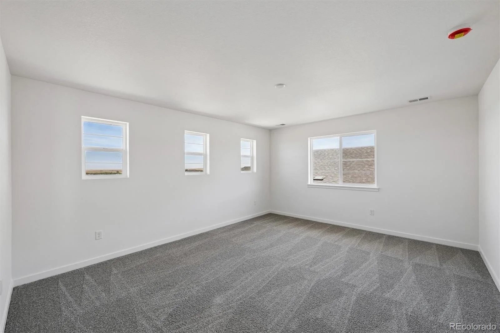 25131 E Evans Drive Aurora CO 80018 | MLS #REC4881878 06222026214228 1600 13
