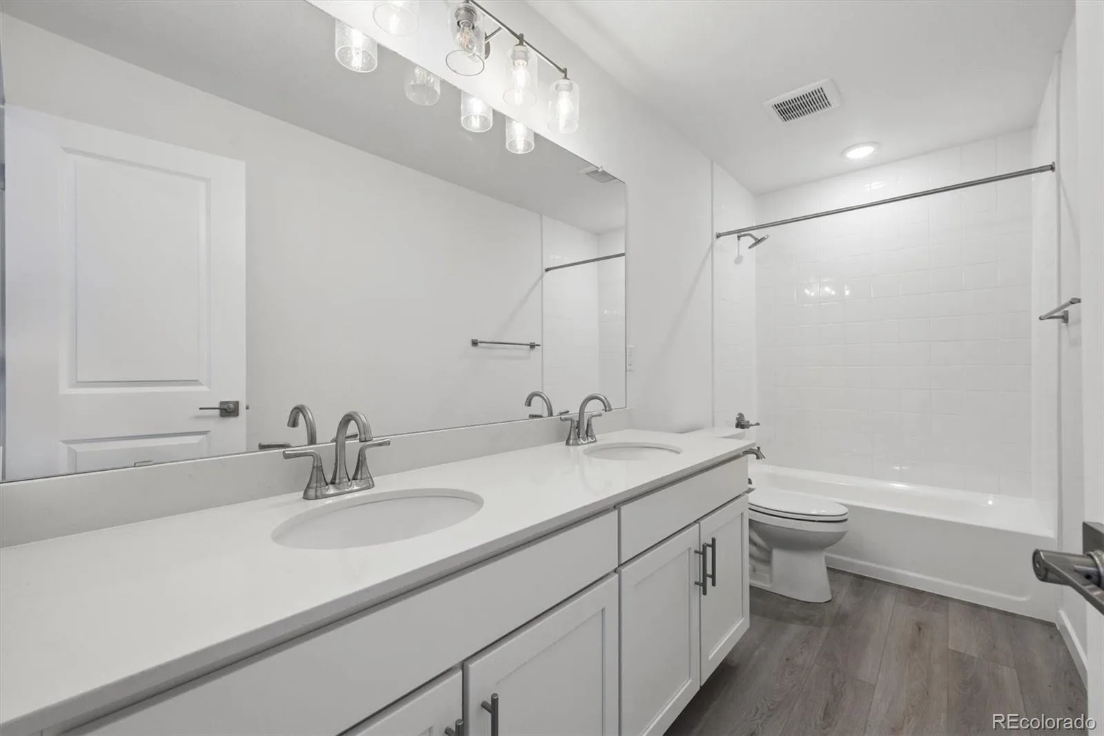 25131 E Evans Drive Aurora CO 80018 | MLS #REC4881878 06222026214228 1600 17